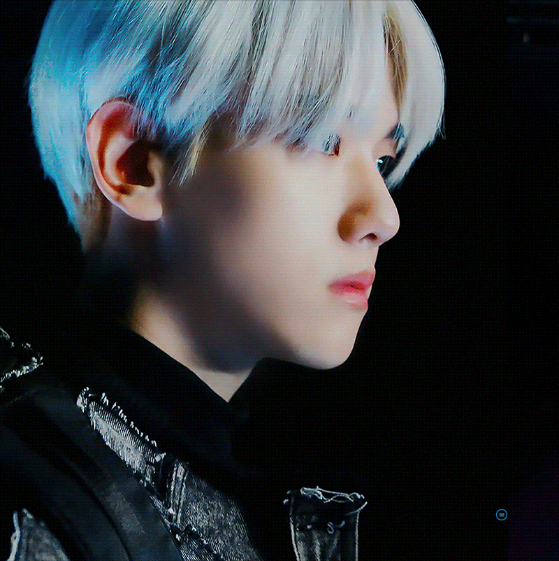 Detail Baekhyun Gif Nomer 41