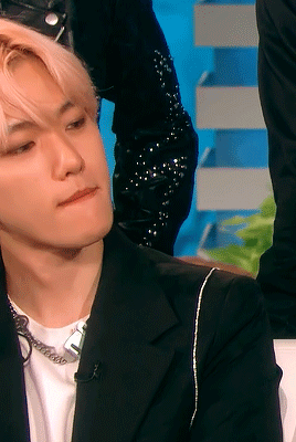 Detail Baekhyun Gif Nomer 47