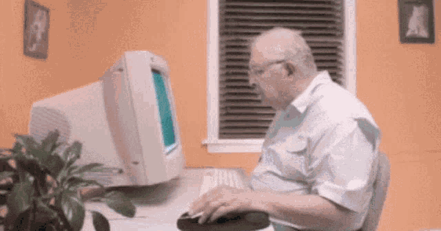 Detail Computer Gif Nomer 8