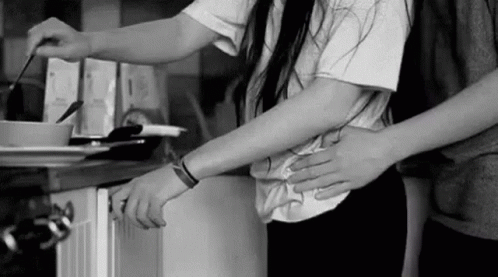 Detail Cuddle Gif Nomer 45