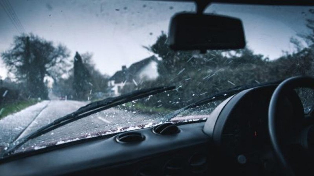 Detail Foto Hujan Dari Dalam Mobil Nomer 16