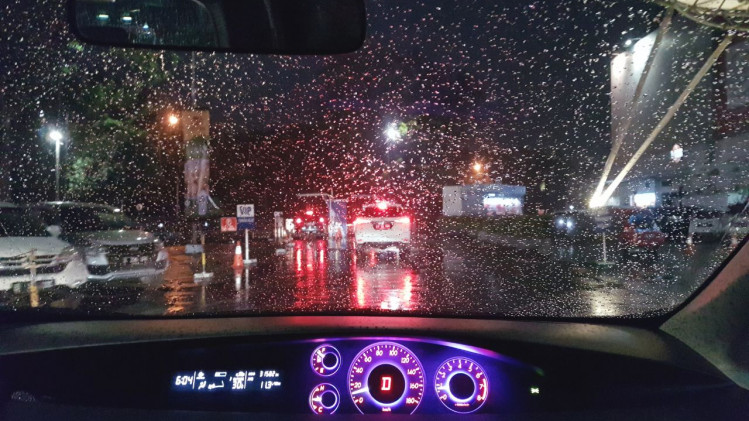 Detail Foto Hujan Dari Dalam Mobil Nomer 19