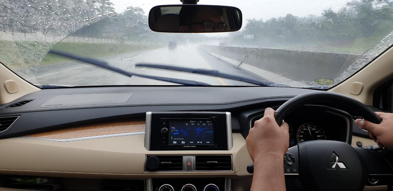 Detail Foto Hujan Dari Dalam Mobil Nomer 27