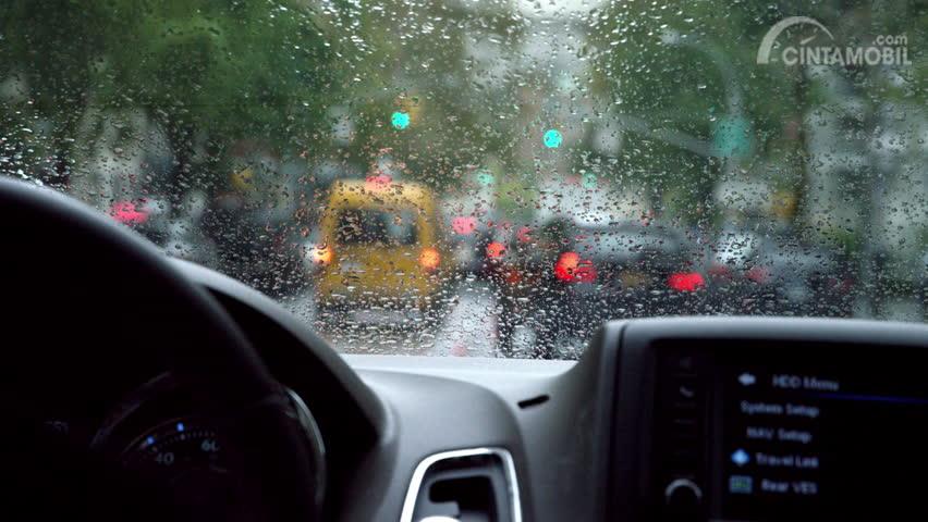 Detail Foto Hujan Dari Dalam Mobil Nomer 41