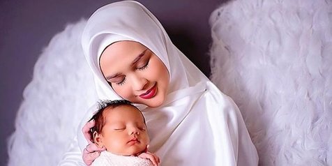 Detail Foto Ibu Dan Anak Bayi Nomer 14