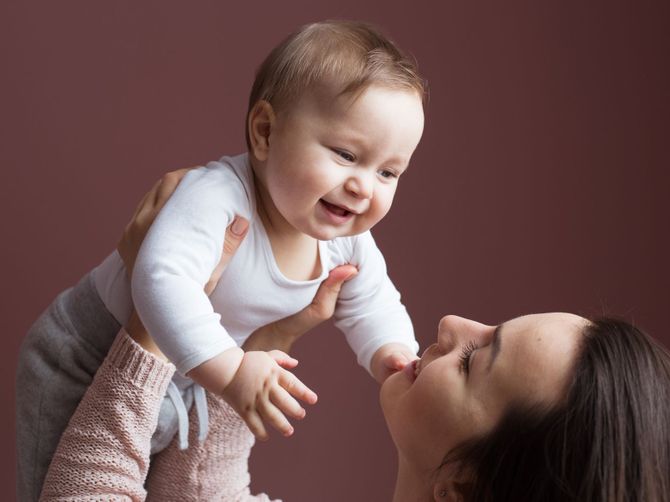 Detail Foto Ibu Dan Anak Bayi Nomer 16