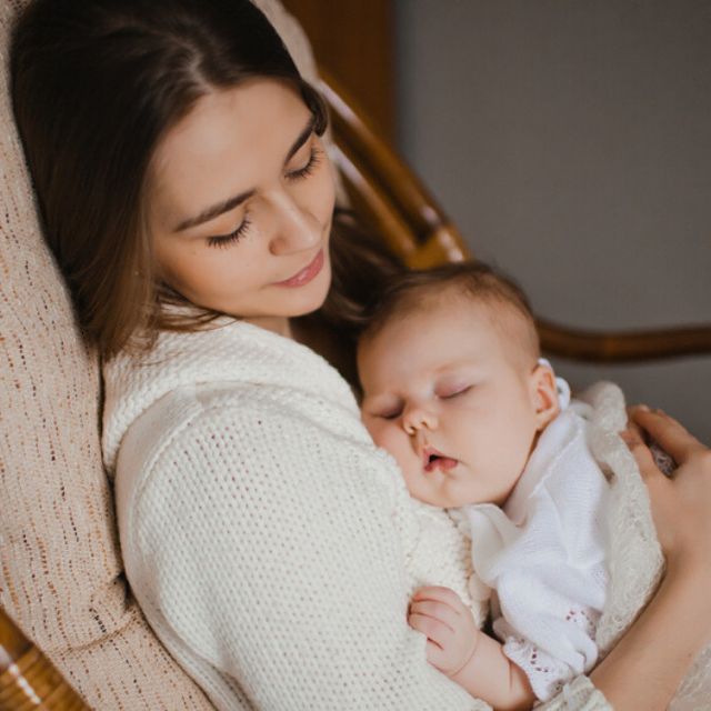 Detail Foto Ibu Dan Anak Bayi Nomer 39