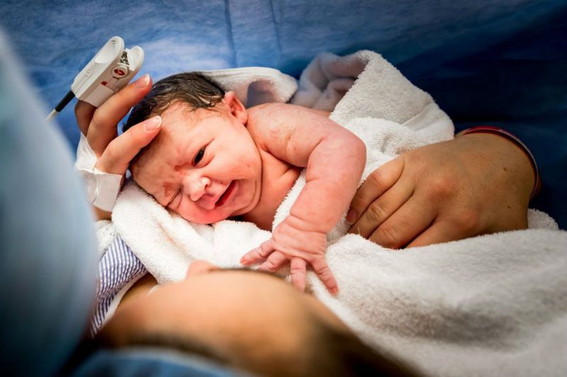 Foto Ibu Dan Bayi Baru Lahir - KibrisPDR