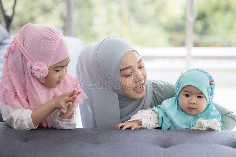 Detail Foto Ibu Hijab Nomer 7