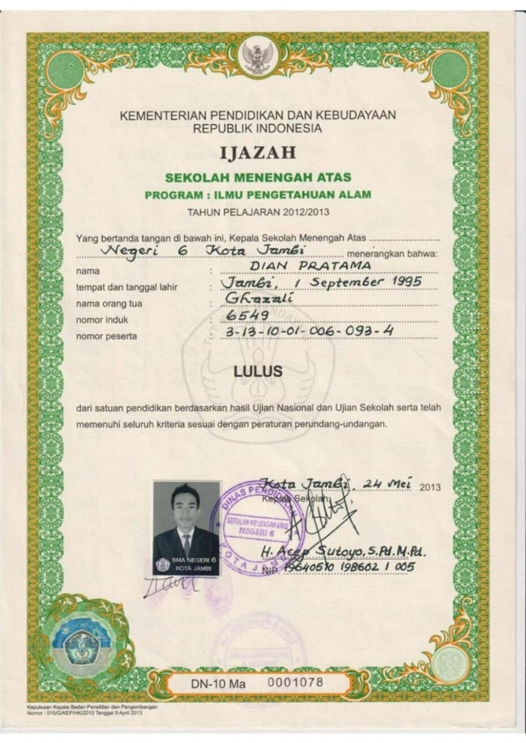 Detail Foto Ijazah Smp Nomer 42