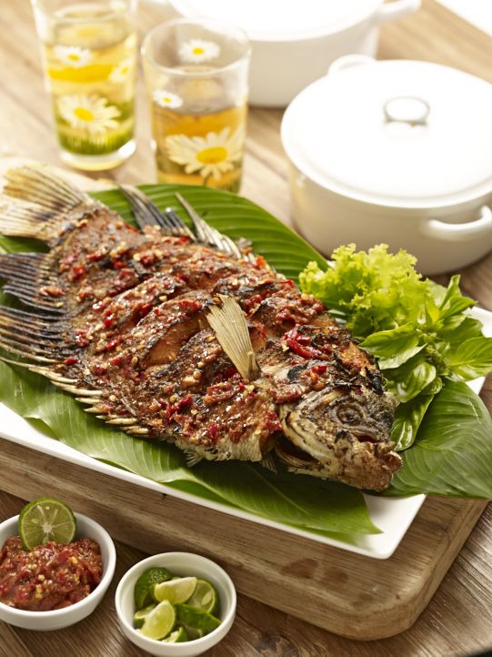 Detail Foto Ikan Bakar Gurame Nomer 40