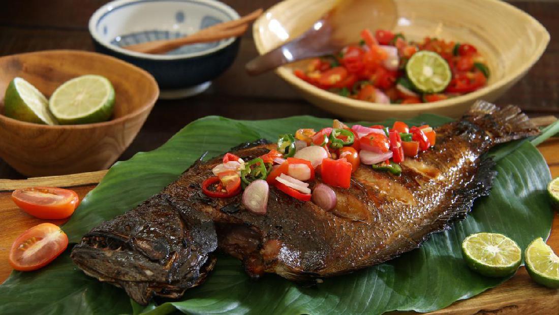 Detail Foto Ikan Bakar Gurame Nomer 46