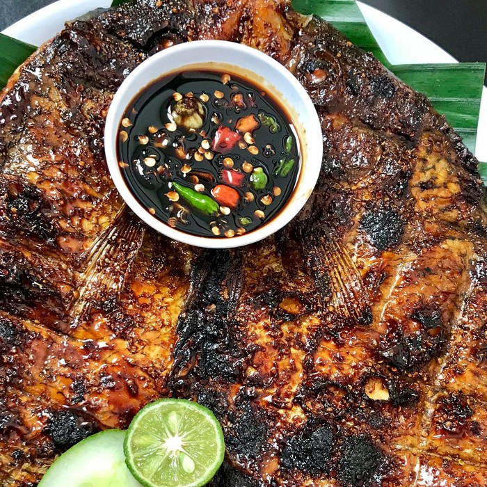 Detail Foto Ikan Bakar Gurame Nomer 54