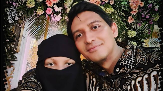 Detail Foto Indadari Sebelum Berhijab Nomer 29