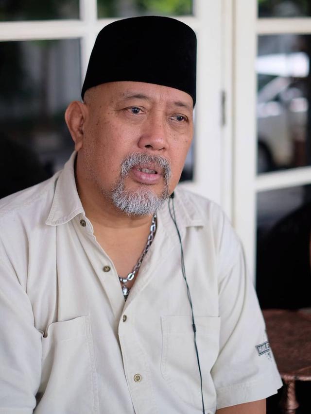 Detail Foto Indro Warkop Nomer 46