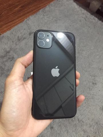 Detail Foto Iphone 11 Warna Hitam Nomer 20