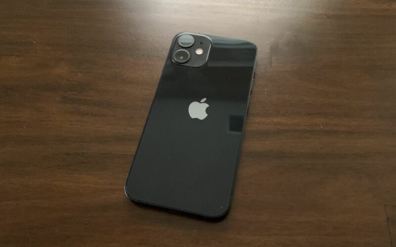 Detail Foto Iphone 11 Warna Hitam Nomer 45