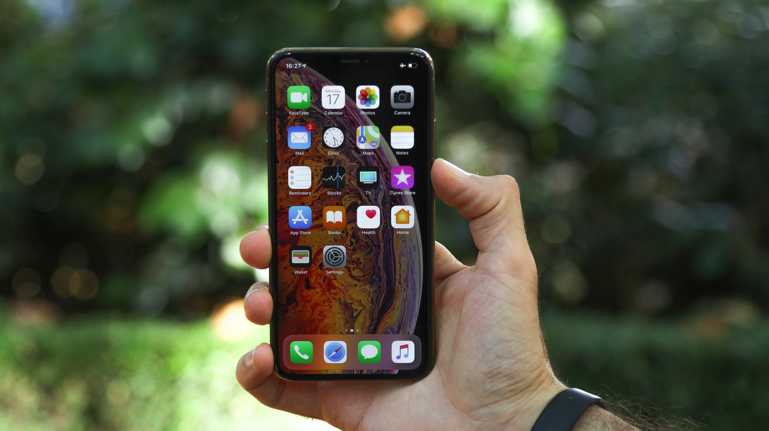 Detail Foto Iphone Xs Max Nomer 23