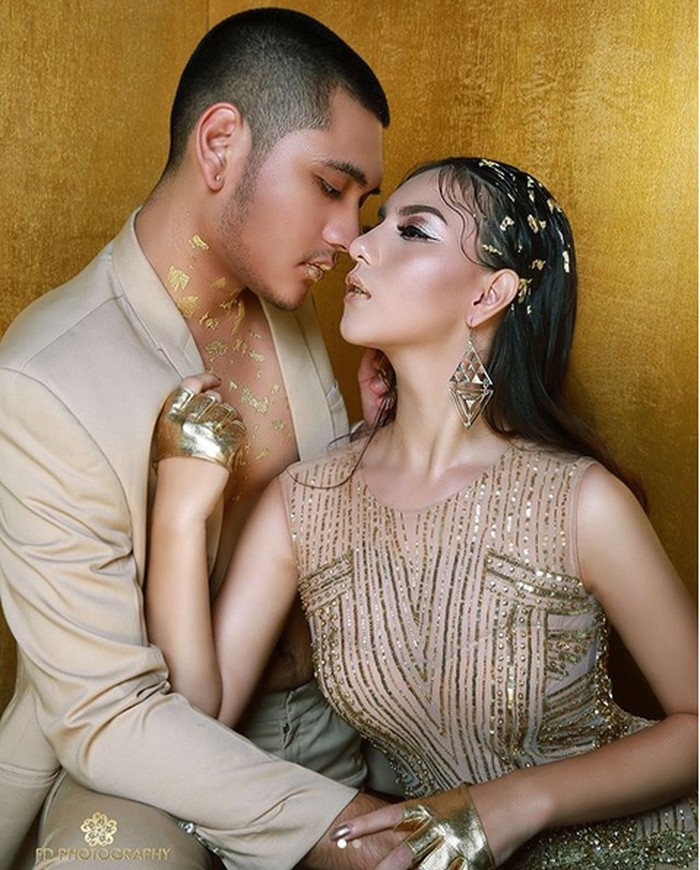 Detail Foto Irish Bella Dan Giorgino Abraham Nomer 21