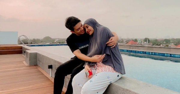 Detail Foto Irwansyah Dan Zaskia Sungkar Terbaru Nomer 20