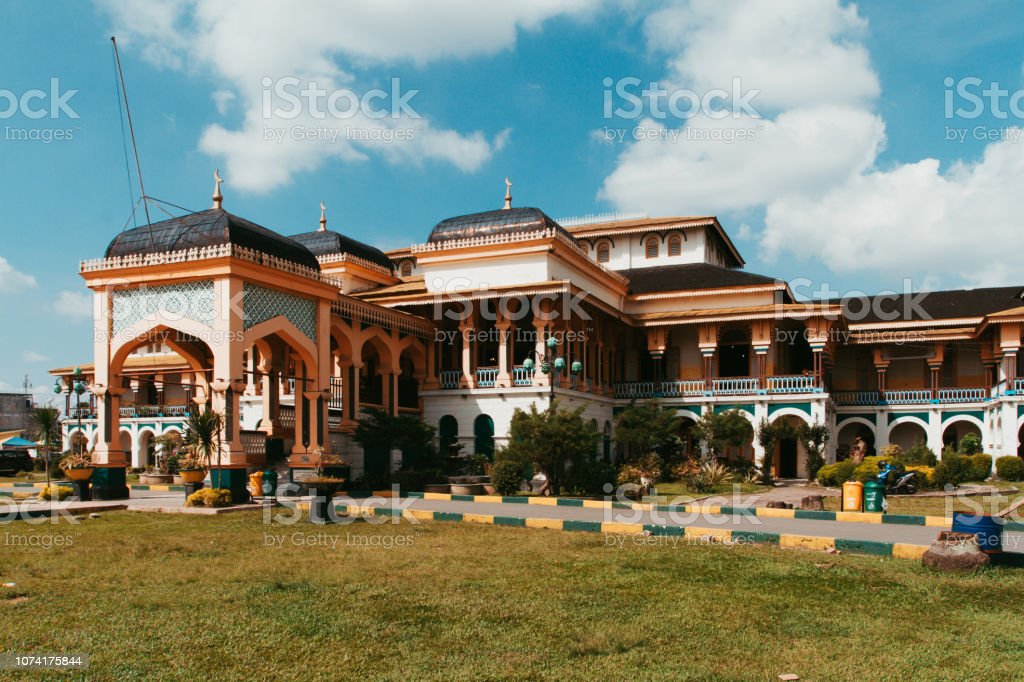 Detail Foto Istana Maimun Nomer 27