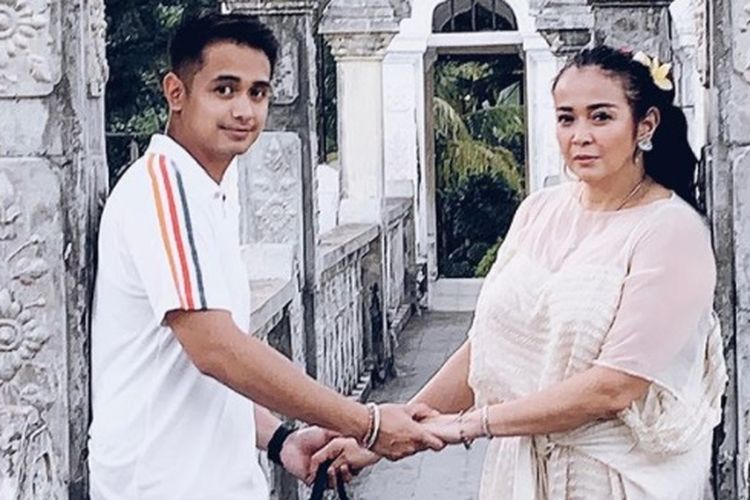 Detail Foto Istri Ajun Perwira Nomer 5