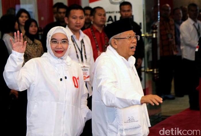 Detail Foto Istri Kh Ma Ruf Amin Nomer 26