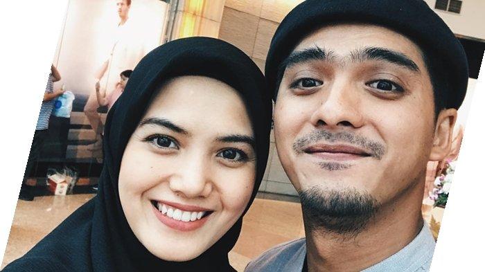 Detail Foto Istri Ricky Harun Nomer 46