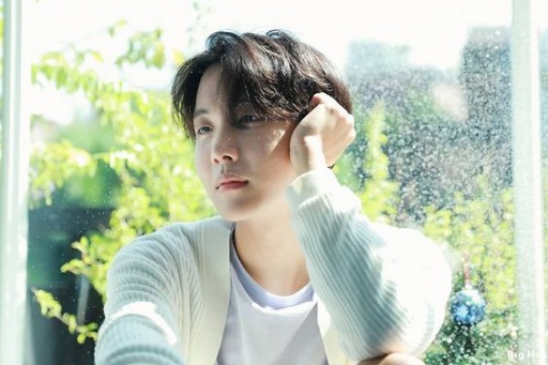 Detail Foto J Hope Bts Terbaru Nomer 13