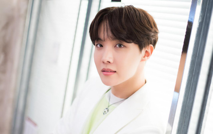 Detail Foto J Hope Bts Terbaru Nomer 17