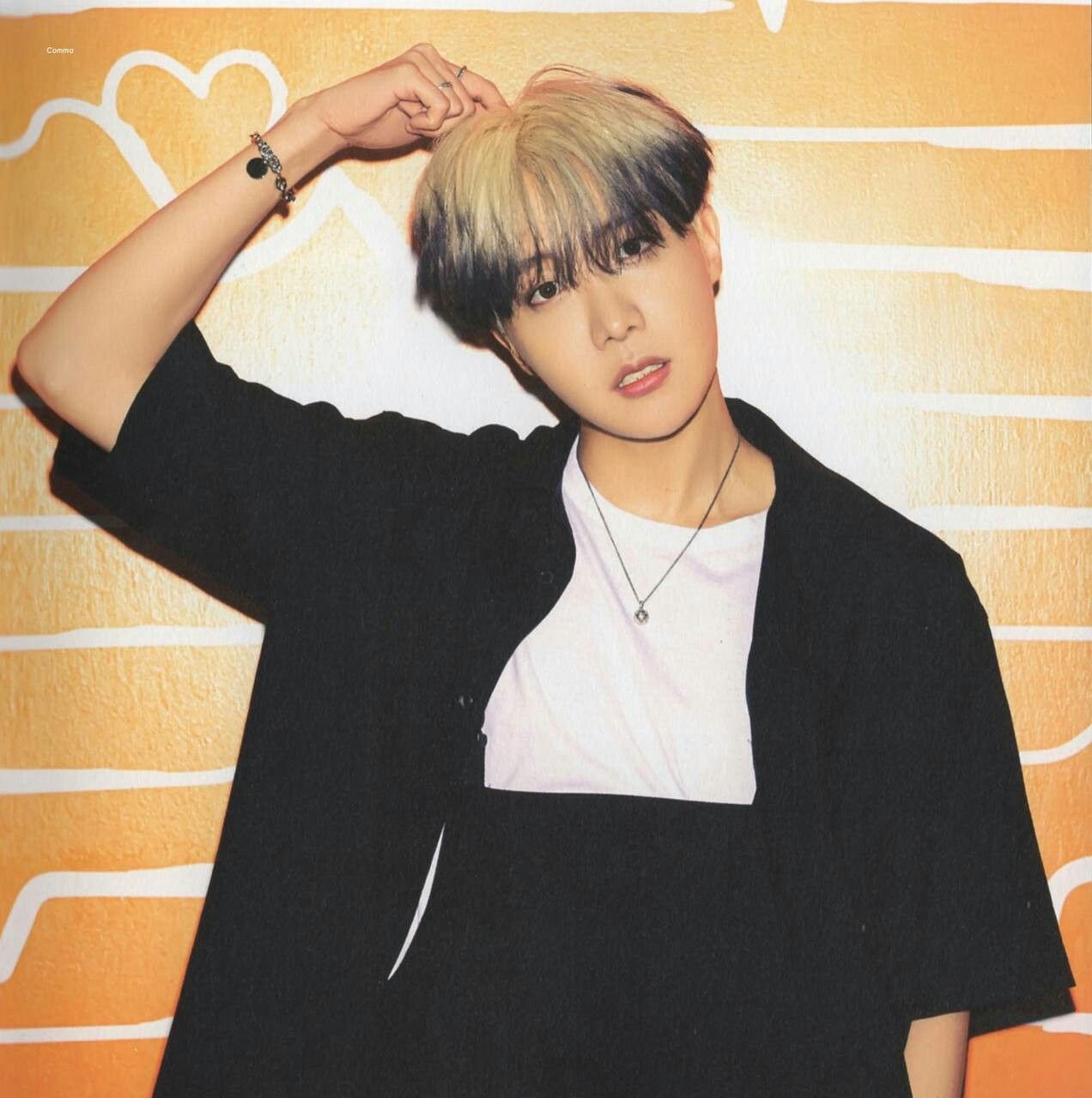 Detail Foto J Hope Bts Terbaru Nomer 20