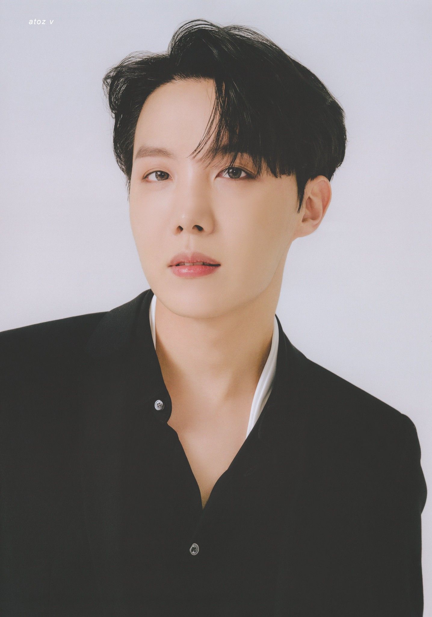 Detail Foto J Hope Bts Terbaru Nomer 4