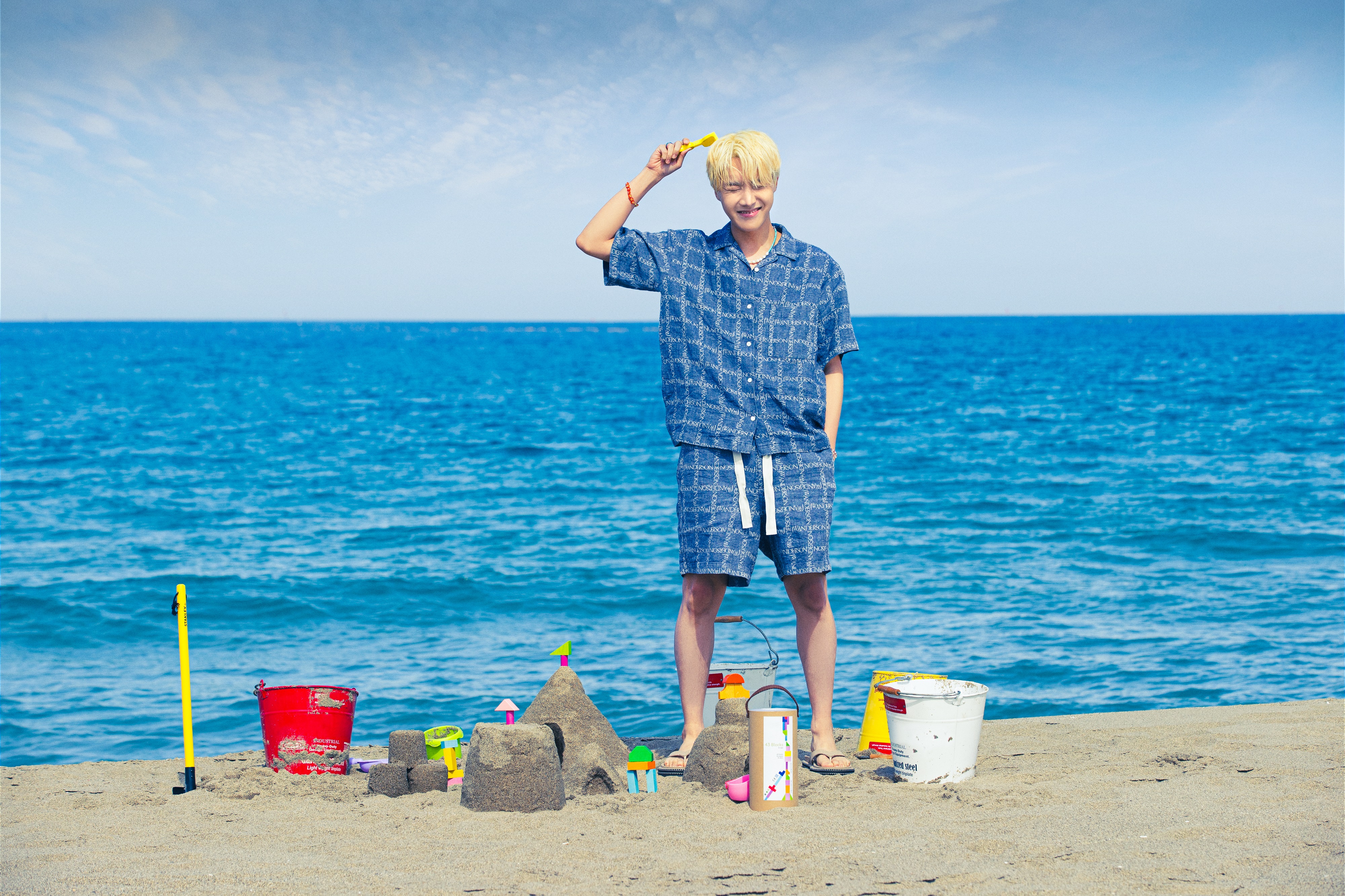 Detail Foto J Hope Bts Terbaru Nomer 31