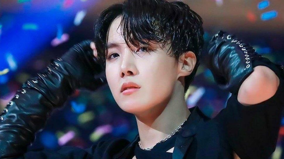 Detail Foto J Hope Bts Terbaru Nomer 40