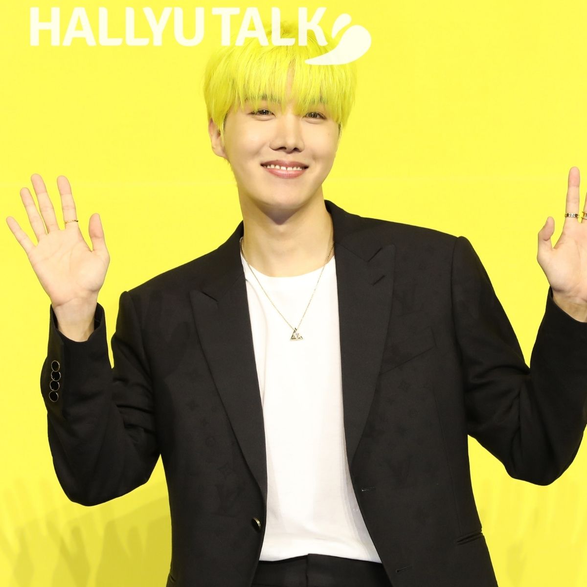 Detail Foto J Hope Bts Terbaru Nomer 42