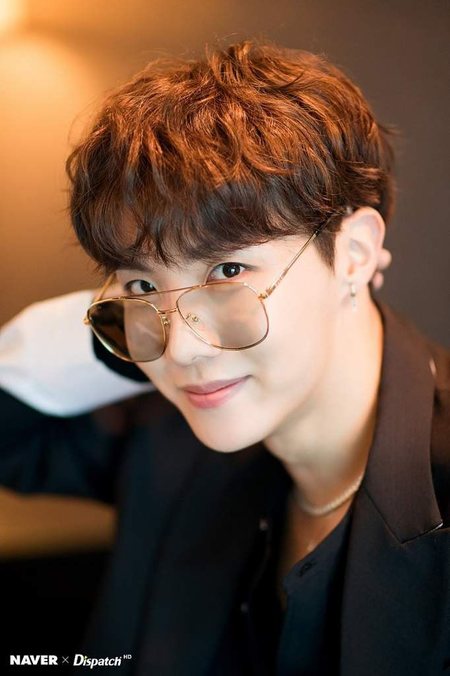 Detail Foto J Hope Bts Terbaru Nomer 44