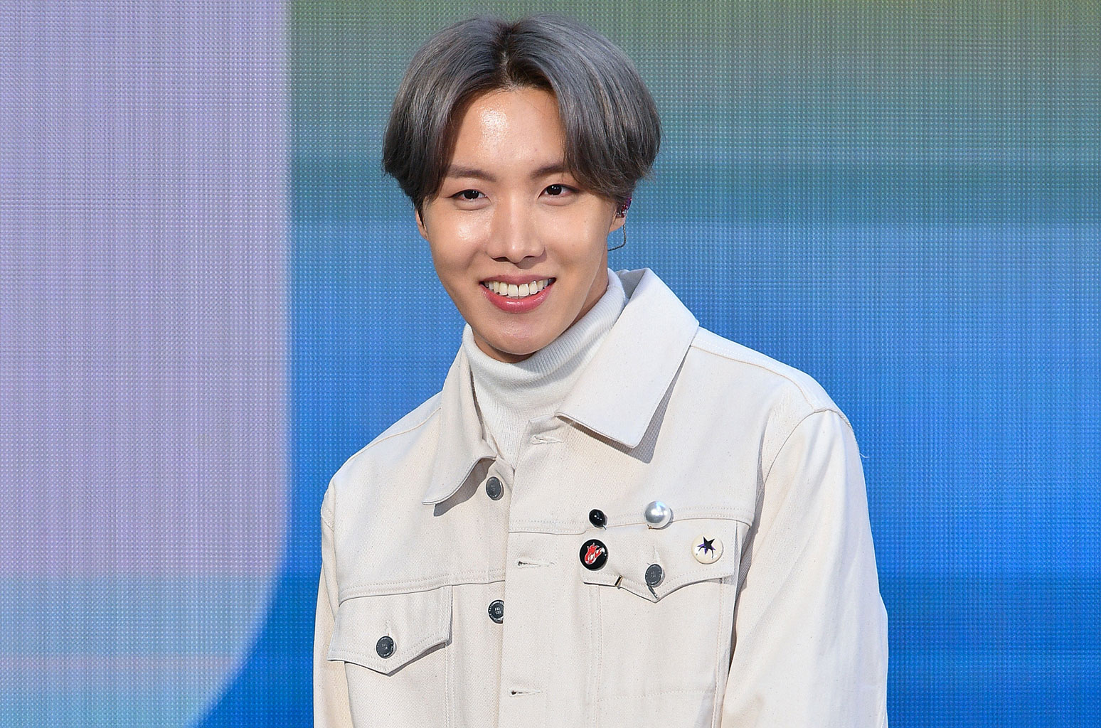 Detail Foto J Hope Bts Terbaru Nomer 45