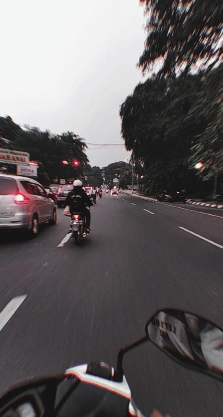 Foto Jalan Jalan - KibrisPDR