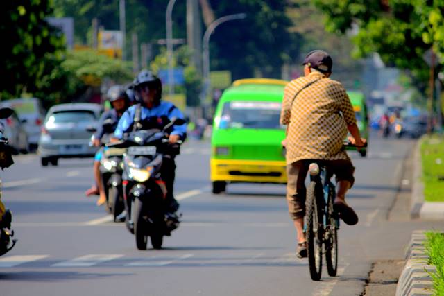 Detail Foto Jalanan Nomer 23