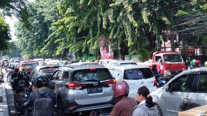 Detail Foto Jalanan Macet Nomer 30