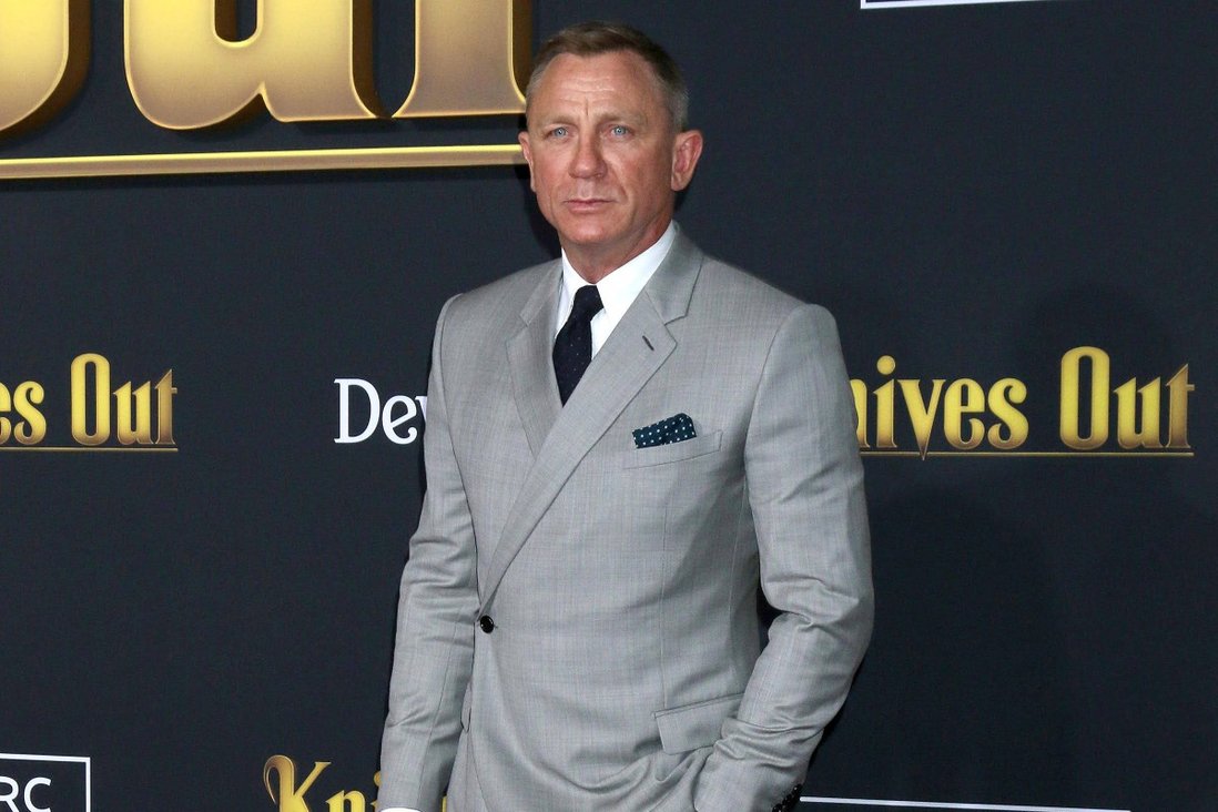 Detail Foto James Bond Nomer 50