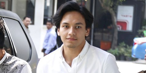 Detail Foto Jefri Nichol Nomer 35