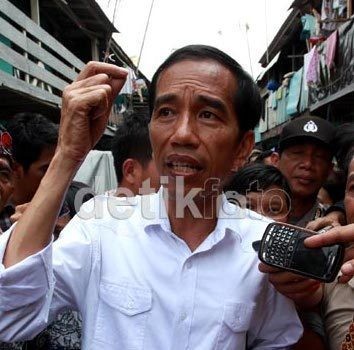 Detail Foto Jelek Jokowi Nomer 33