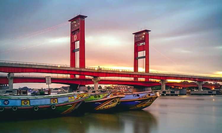 Detail Foto Jembatan Ampera Palembang Nomer 27