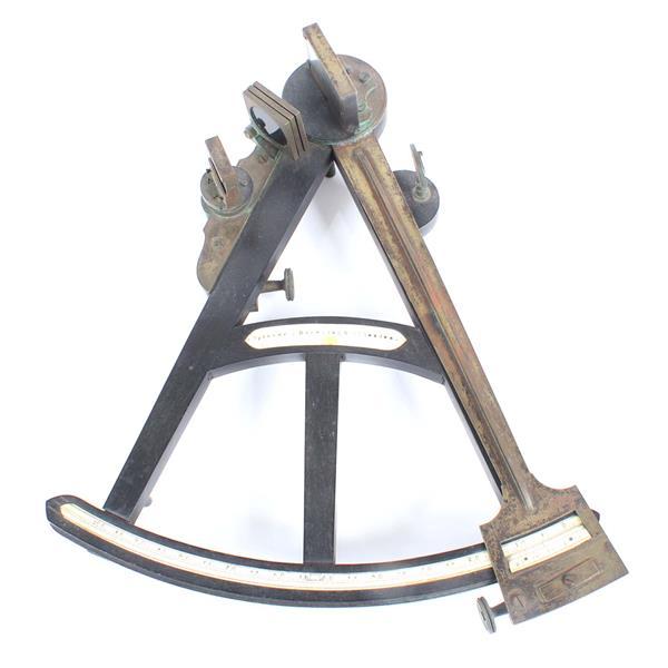 Detail Triangle Octant Nomer 3