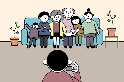 Detail Gambar Kartun Makan Bersama Keluarga Nomer 21