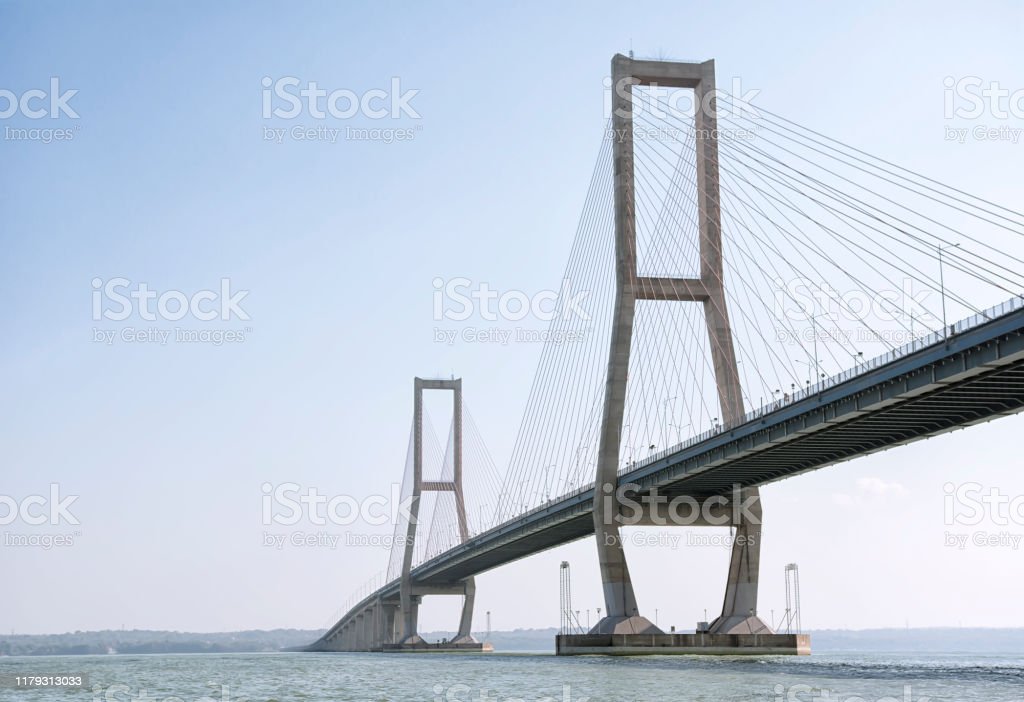 Detail Foto Jembatan Suramadu Nomer 10