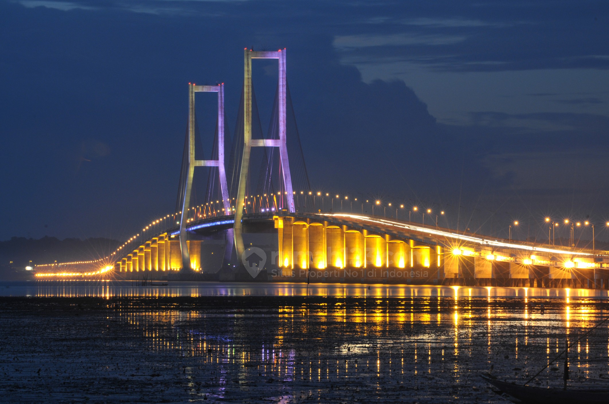 Detail Foto Jembatan Suramadu Nomer 15