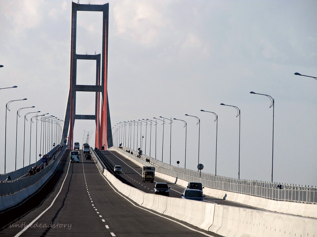 Detail Foto Jembatan Suramadu Nomer 37