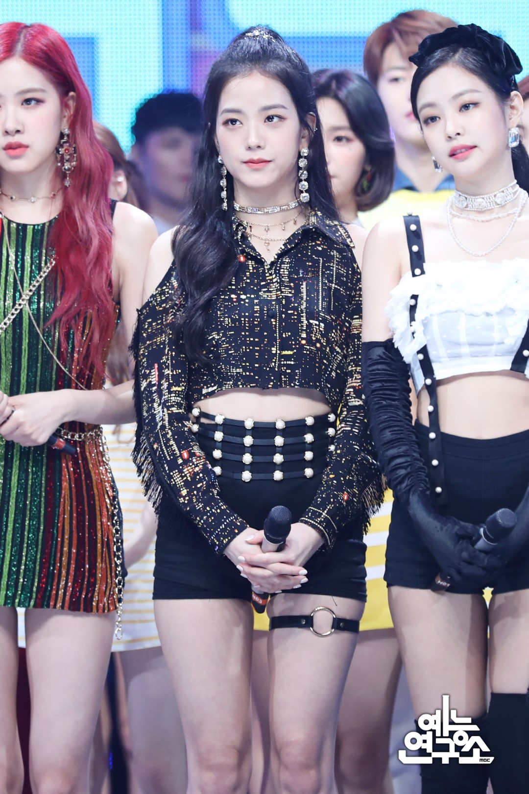 Detail Foto Jennie Dan Jisoo Nomer 35